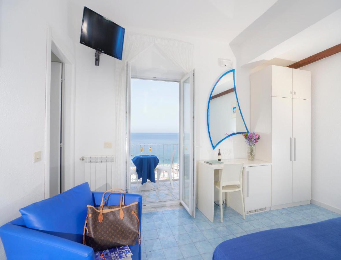 Hotel Imperamare Forio di Ischia エクステリア 写真